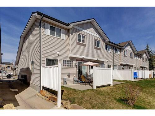 211 Millview Green Sw, Calgary, AB - Outdoor