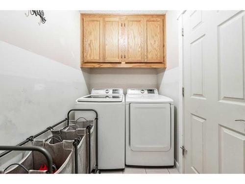 55 Downey Road, Okotoks, AB - Indoor Photo Showing Laundry Room