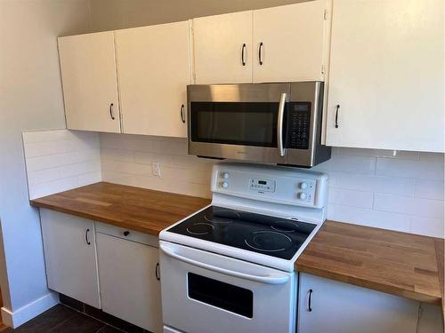 4-3800 Fonda Way Se, Calgary, AB - Indoor Photo Showing Kitchen