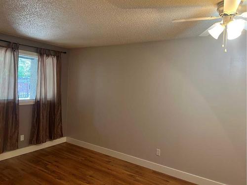 4-3800 Fonda Way Se, Calgary, AB - Indoor Photo Showing Other Room