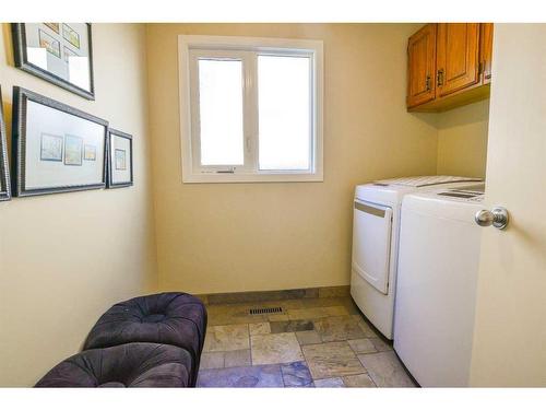 68 Woodfield Road Sw, Calgary, AB - Indoor Photo Showing Laundry Room