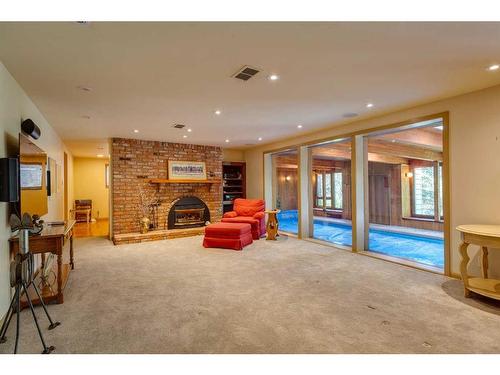 511 Crescent Boulevard Sw, Calgary, AB - Indoor With Fireplace