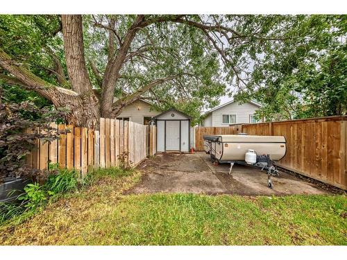 163 Deerview Way Se, Calgary, AB - Outdoor With Backyard