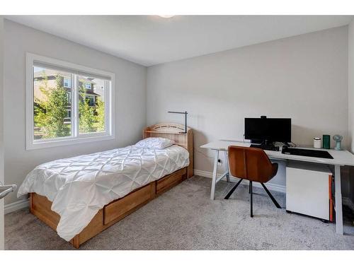 55 Nolancrest Manor Nw, Calgary, AB - Indoor Photo Showing Bedroom