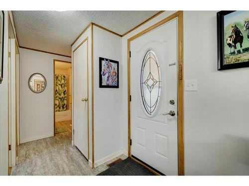 134 Erin Woods Circle Se, Calgary, AB - Indoor Photo Showing Other Room