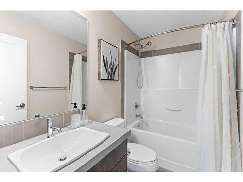 57 Sage Bluff Close Nw, Calgary, AB - Indoor Photo Showing Bathroom