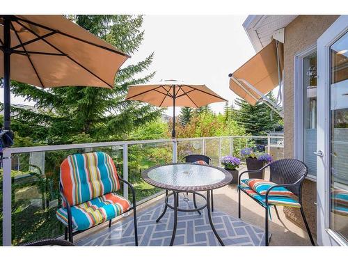 328 Signature Court Sw, Calgary, AB - Outdoor With Deck Patio Veranda With Exterior
