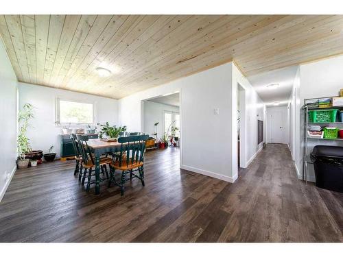 53312 Range Road 105, Rural Yellowhead County, AB - Indoor Photo Showing Dining Room