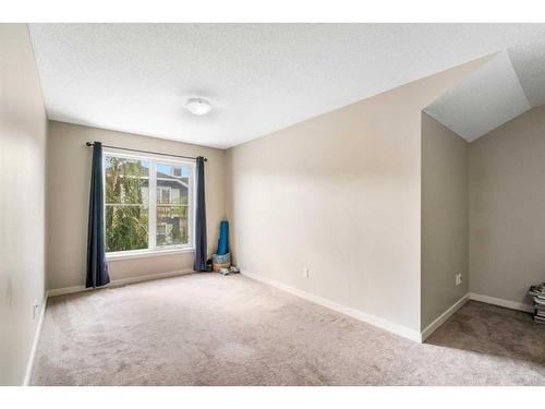 1218-10 Auburn Bay Avenue Se, Calgary, AB - Indoor Photo Showing Other Room