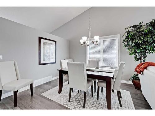 136 Hawkdale Close Nw, Calgary, AB - Indoor Photo Showing Dining Room