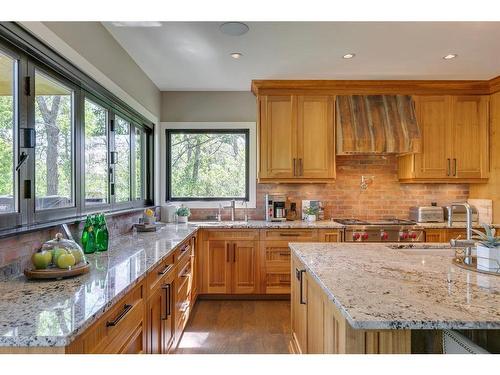 626 Riverdale Avenue Sw, Calgary, AB - Indoor Photo Showing Kitchen