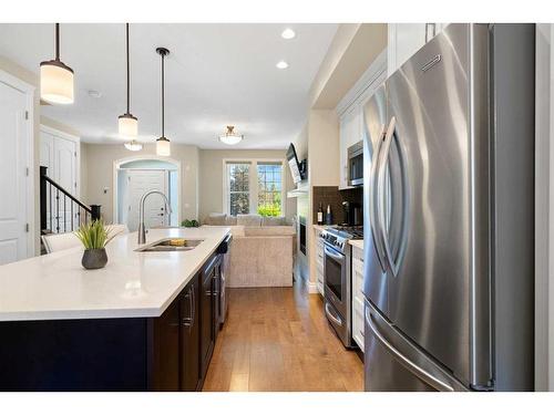 428 Quarry Park Boulevard Se, Calgary, AB - Indoor Photo Showing Kitchen With Double Sink With Upgraded Kitchen