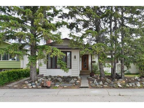 10820 7 Street Sw, Calgary, AB - Outdoor With Facade