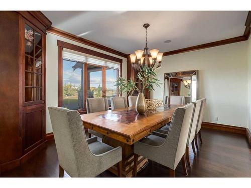 243045 Morgans Road, Rural Rocky View County, AB - Indoor Photo Showing Dining Room