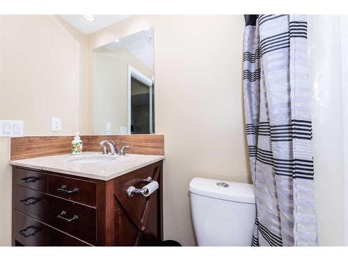 373 Kincora Drive Nw, Calgary, AB - Indoor Photo Showing Bathroom