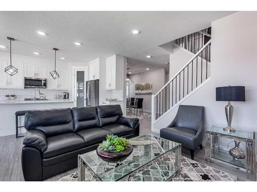 4231 63 Avenue, Innisfail, AB - Indoor Photo Showing Living Room