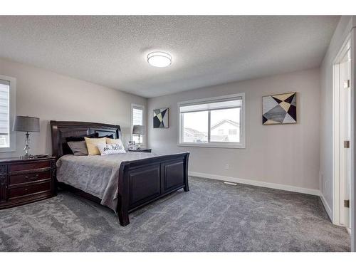 4231 63 Avenue, Innisfail, AB - Indoor Photo Showing Bedroom