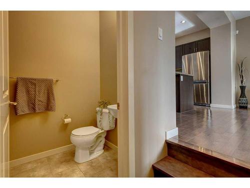 108 New Brighton Grove Se, Calgary, AB - Indoor Photo Showing Bathroom