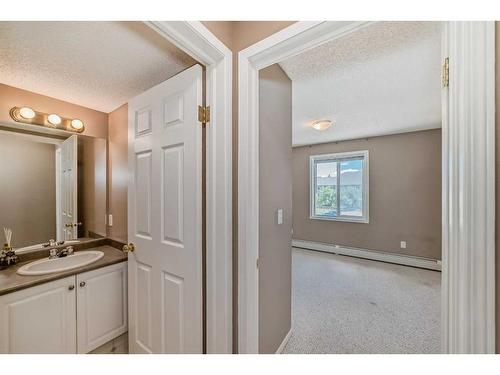 302-3000 Citadel Meadow Point Nw, Calgary, AB - Indoor