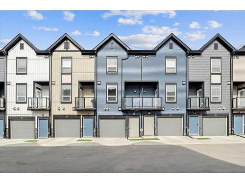27 Evanscrest Park Nw, Calgary, AB - Outdoor With Facade