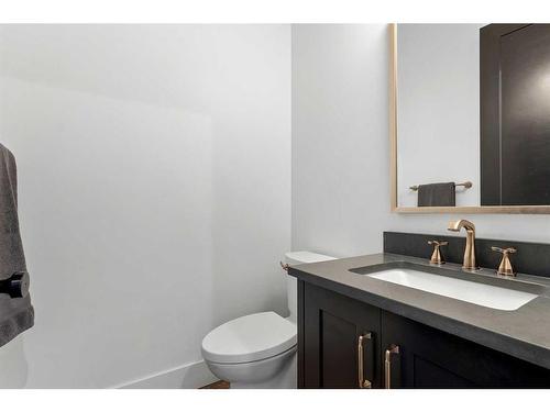 22 Coutts Close, Olds, AB - Indoor Photo Showing Bathroom