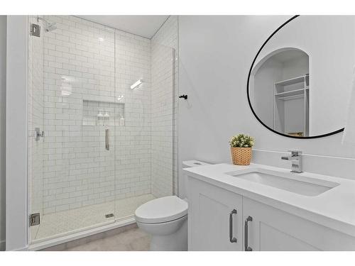 22 Coutts Close, Olds, AB - Indoor Photo Showing Bathroom