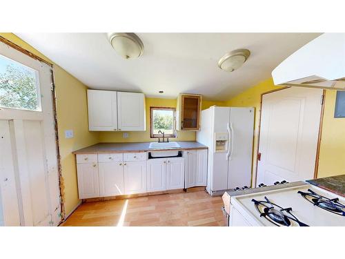 265037A Township Road 162, Rural Willow Creek No. 26, M.D. Of, AB - Indoor Photo Showing Kitchen