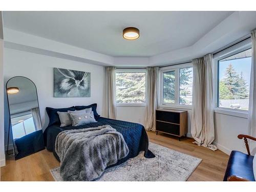 144 Hawkwood Drive Nw, Calgary, AB - Indoor Photo Showing Bedroom