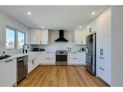 144 Hawkwood Drive Nw, Calgary, AB - Indoor Photo Showing Kitchen With Stainless Steel Kitchen With Upgraded Kitchen