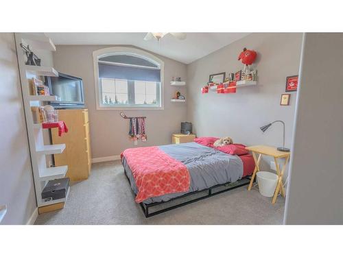 86 Langford Crescent, Red Deer, AB - Indoor Photo Showing Bedroom