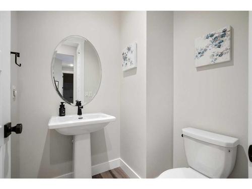 60 Auburn Shores Lane Se, Calgary, AB - Indoor Photo Showing Bathroom