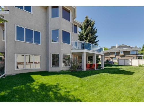 132 Patterson Drive Sw, Calgary, AB - Outdoor