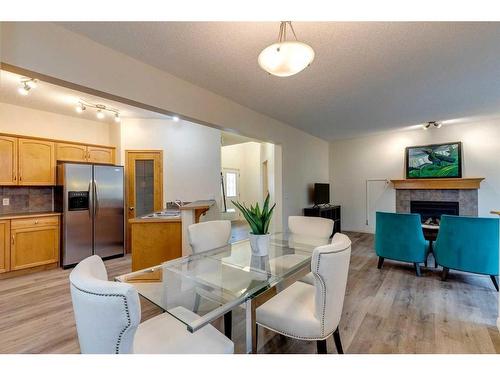 49 Everglen Crescent Sw, Calgary, AB - Indoor Photo Showing Dining Room