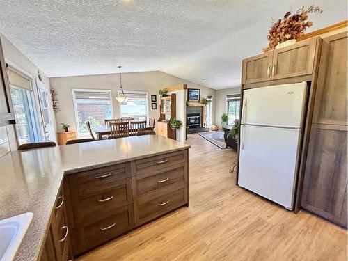 85 Manyhorses Drive, Rural Rocky View County, AB - Indoor Photo Showing Kitchen