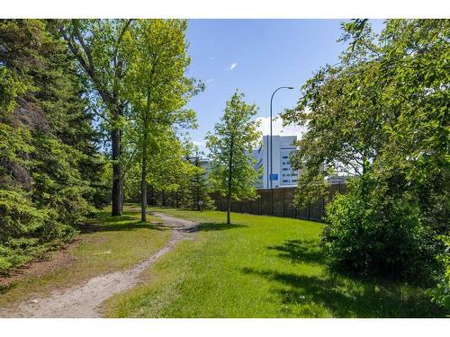 3615 Umber Place Nw, Calgary, AB - Outdoor