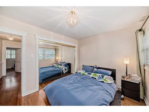 1331 Hamilton Street Nw, Calgary, AB - Indoor Photo Showing Bedroom