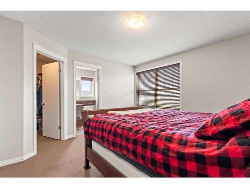 176 New Brighton Green Se, Calgary, AB - Indoor Photo Showing Bedroom