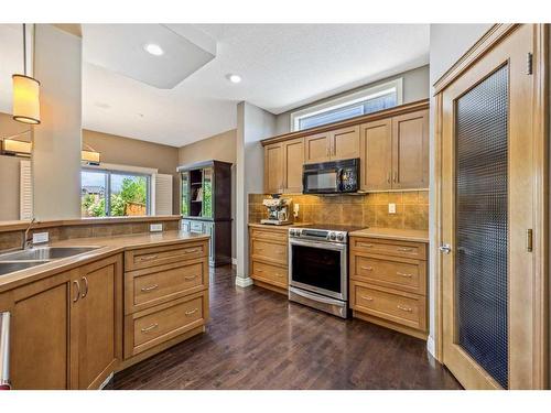 55 Valley Crest Close Nw, Calgary, AB - Indoor Photo Showing Kitchen With Double Sink