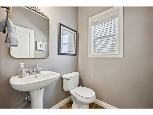 55 Valley Crest Close Nw, Calgary, AB - Indoor Photo Showing Bathroom