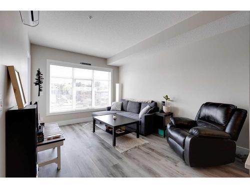 407-1702 17 Avenue Sw, Calgary, AB - Indoor Photo Showing Living Room