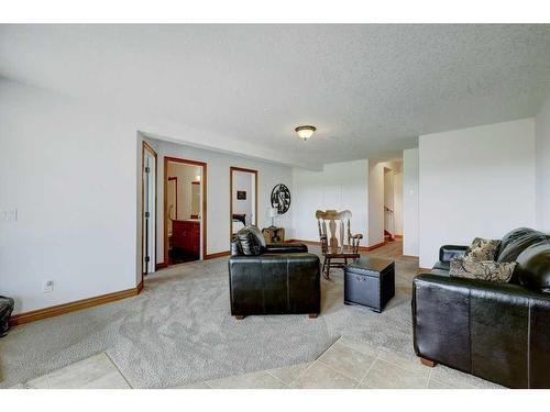 29339 Rr 50, Rural Mountain View County, AB - Indoor Photo Showing Bedroom