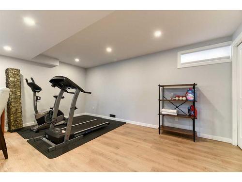 608 Cantrell Drive Sw, Calgary, AB - Indoor Photo Showing Gym Room