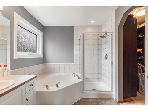 189 Cranfield Green Se, Calgary, AB - Indoor Photo Showing Bathroom