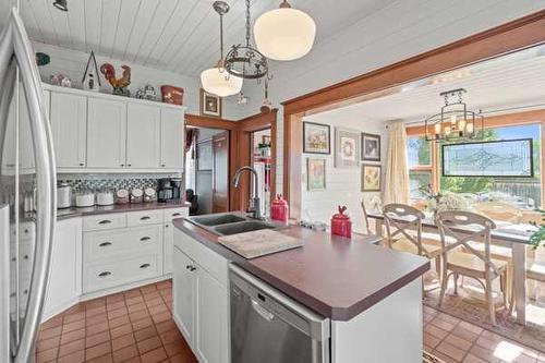 413 50 Avenue, Claresholm, AB - Indoor Photo Showing Dining Room