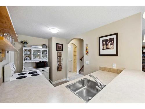 59 Elgin Estates Hill Se, Calgary, AB - Indoor Photo Showing Kitchen With Double Sink