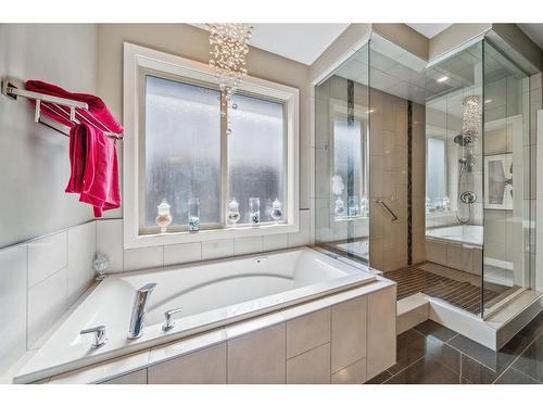 23 Cortina Villas Sw, Calgary, AB - Indoor Photo Showing Bathroom