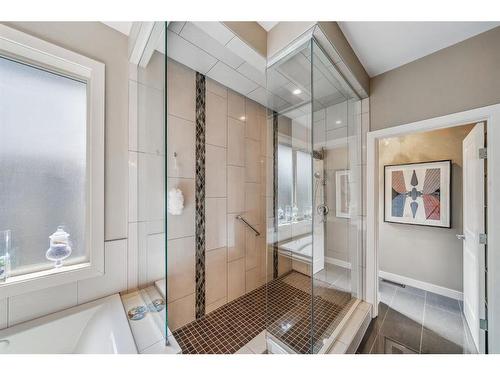 23 Cortina Villas Sw, Calgary, AB - Indoor Photo Showing Bathroom