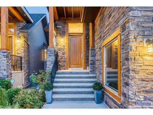 23 Cortina Villas Sw, Calgary, AB - Outdoor