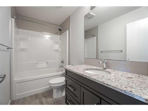 14 Sage Meadows Way Nw, Calgary, AB - Indoor Photo Showing Bathroom