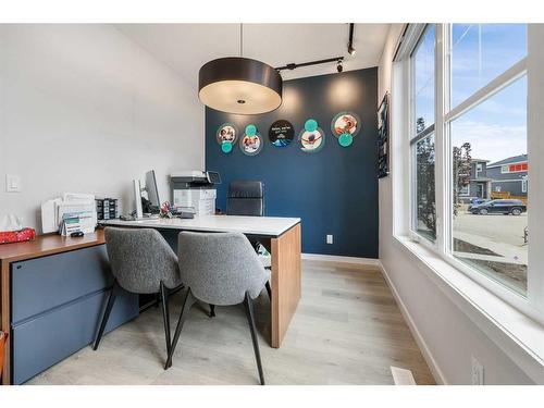 16 Amblefield View Nw, Calgary, AB - Indoor Photo Showing Office